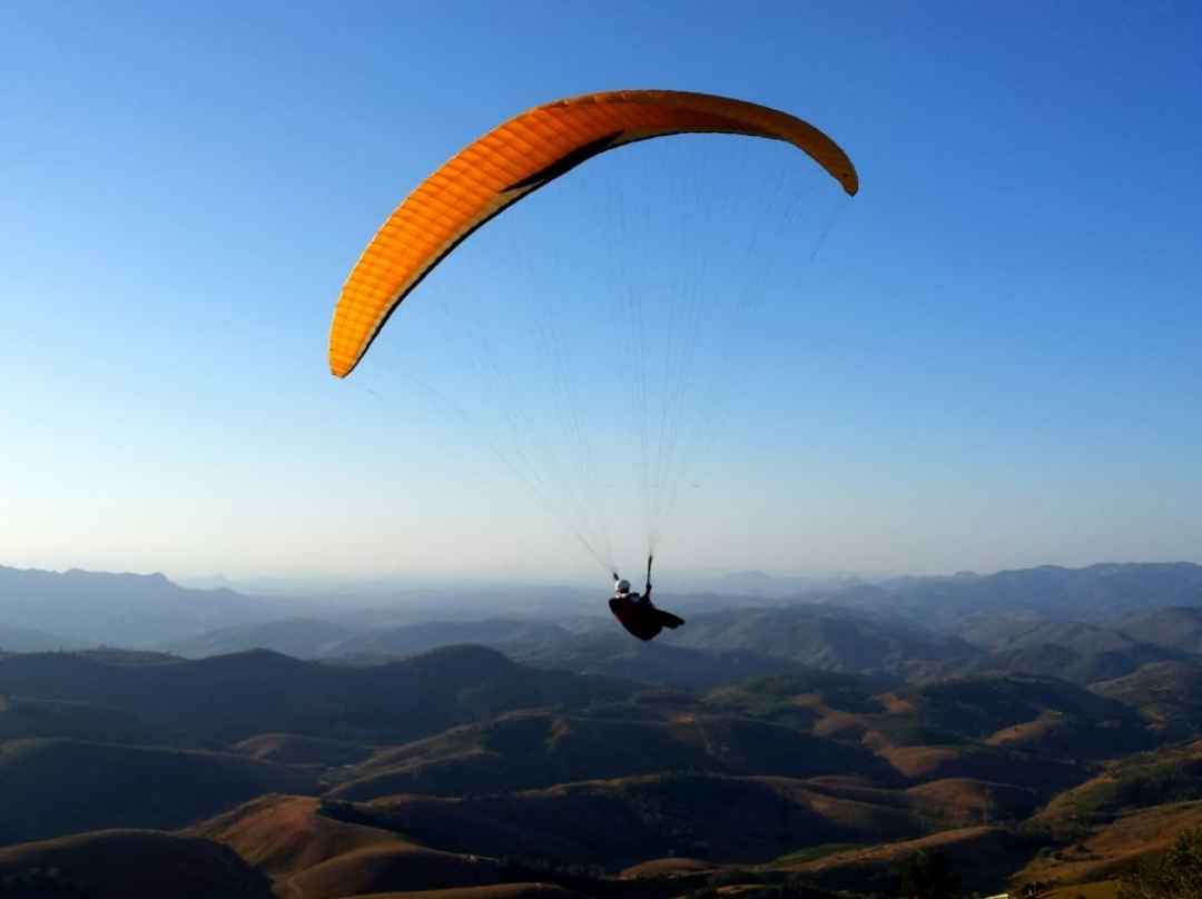 TANDEM PARAGLIDING IN KULLU