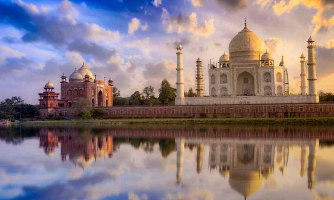 Golden Triangle Tour Nights Days Taj Mahal At Sunrise Day Out In Delhi Jan